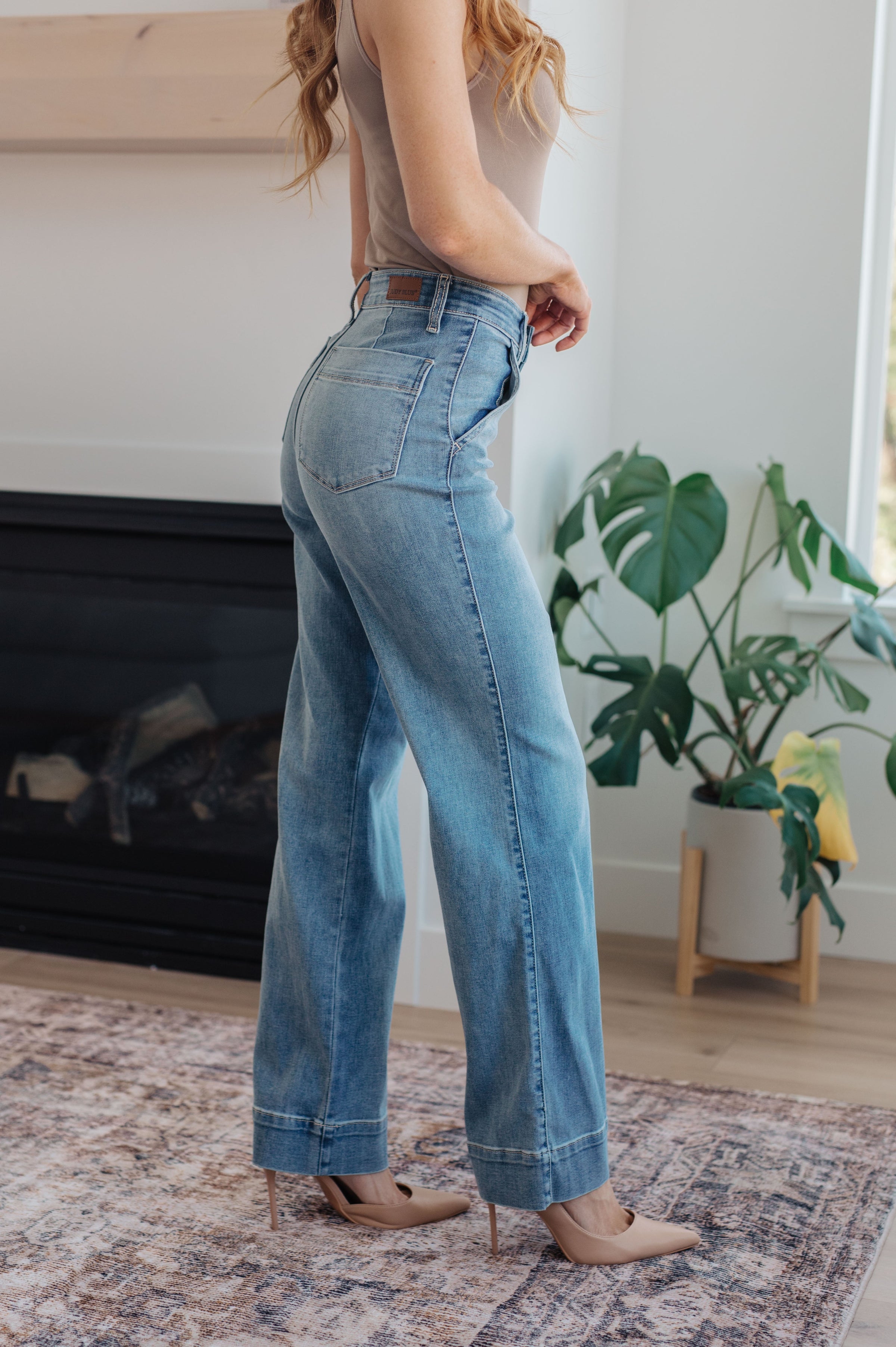 Mindy Mid Rise Wide Leg Jeans - JUDY BLUE