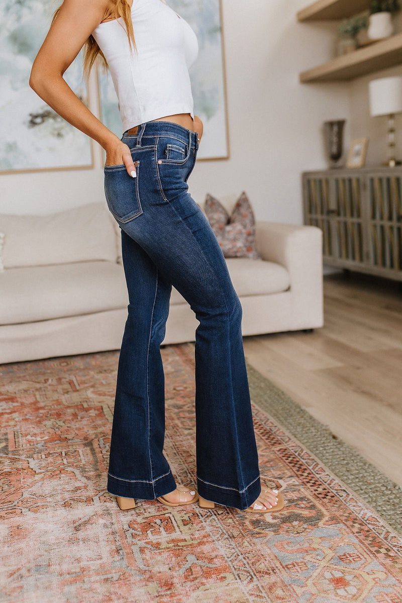 Zoey Flare Jeans - JUDY BLUE